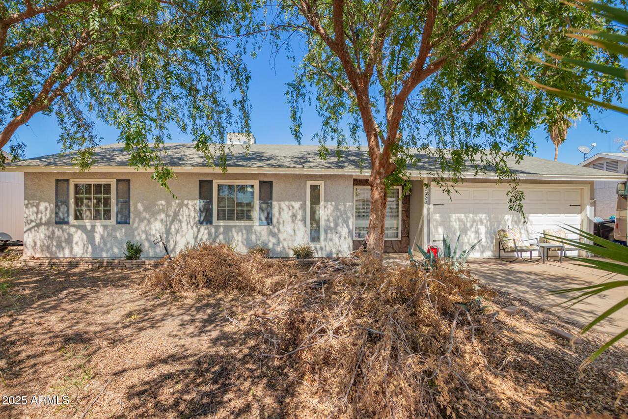 2220 E Jerome Ave., Mesa, AZ 85204