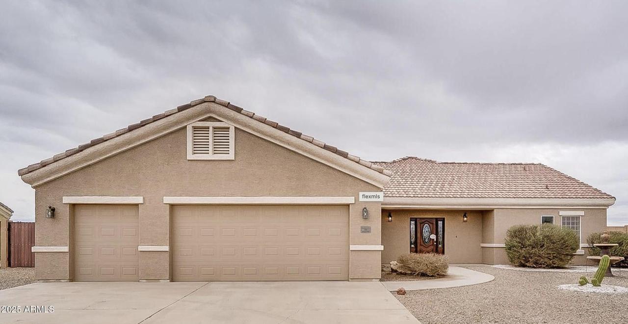 9345 W Enchantment Ln., Arizona City, AZ 85123