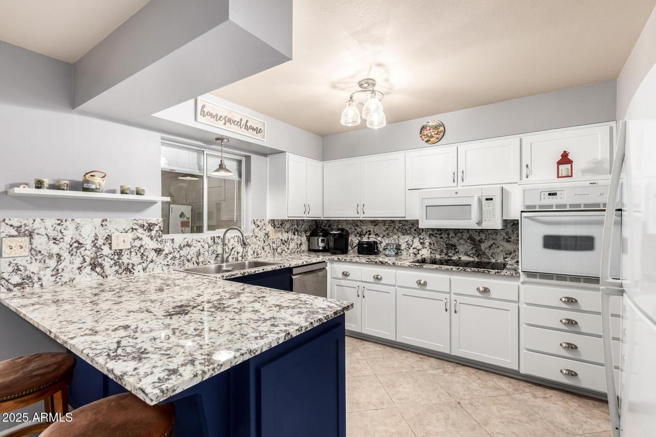 10230 N 106th Dr., Sun City, AZ 85351