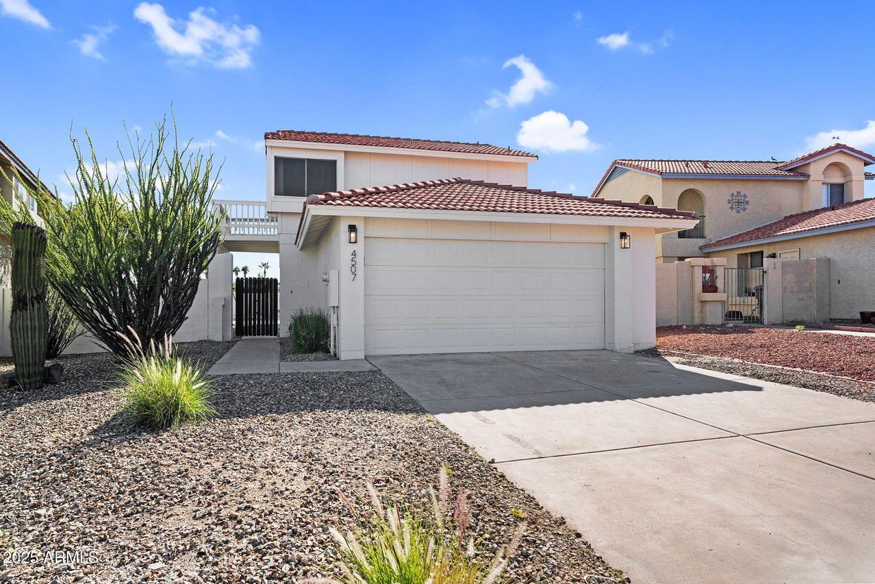 4507 E Monte Way, Phoenix, AZ 85044