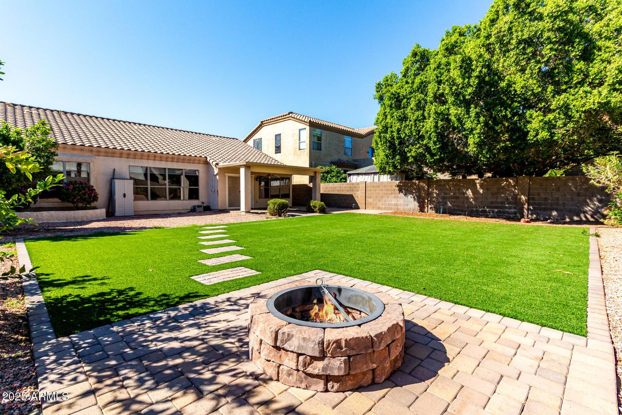 6410 W Buckskin Tr., Phoenix, AZ 85083