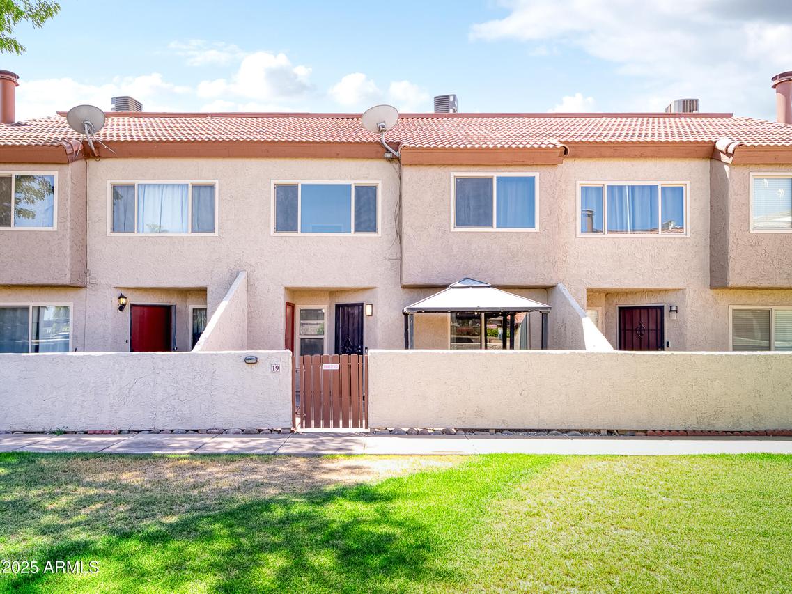 2040 S Longmore Rd. #19, Mesa, AZ 85202