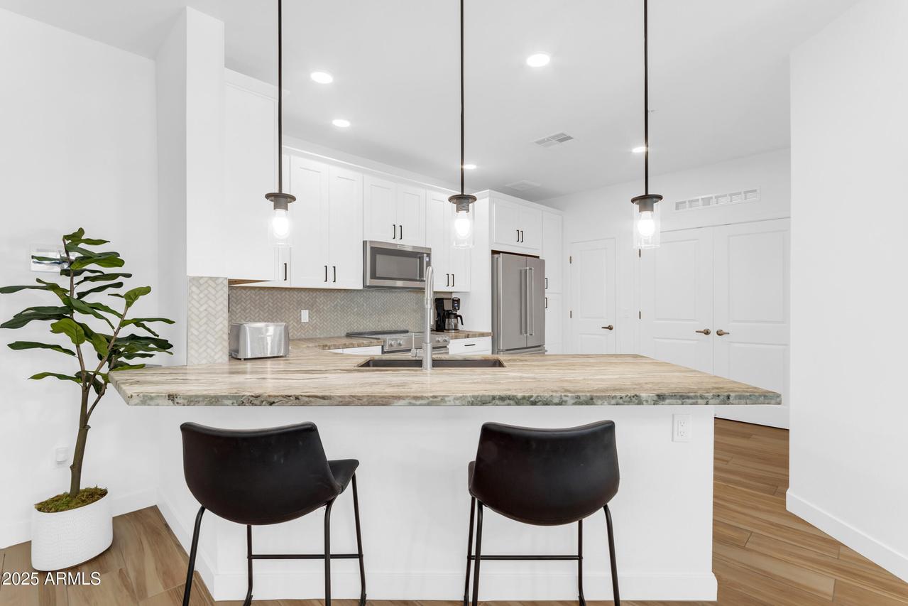 2511 W Queen Creek Rd. #165, Chandler, AZ 85248