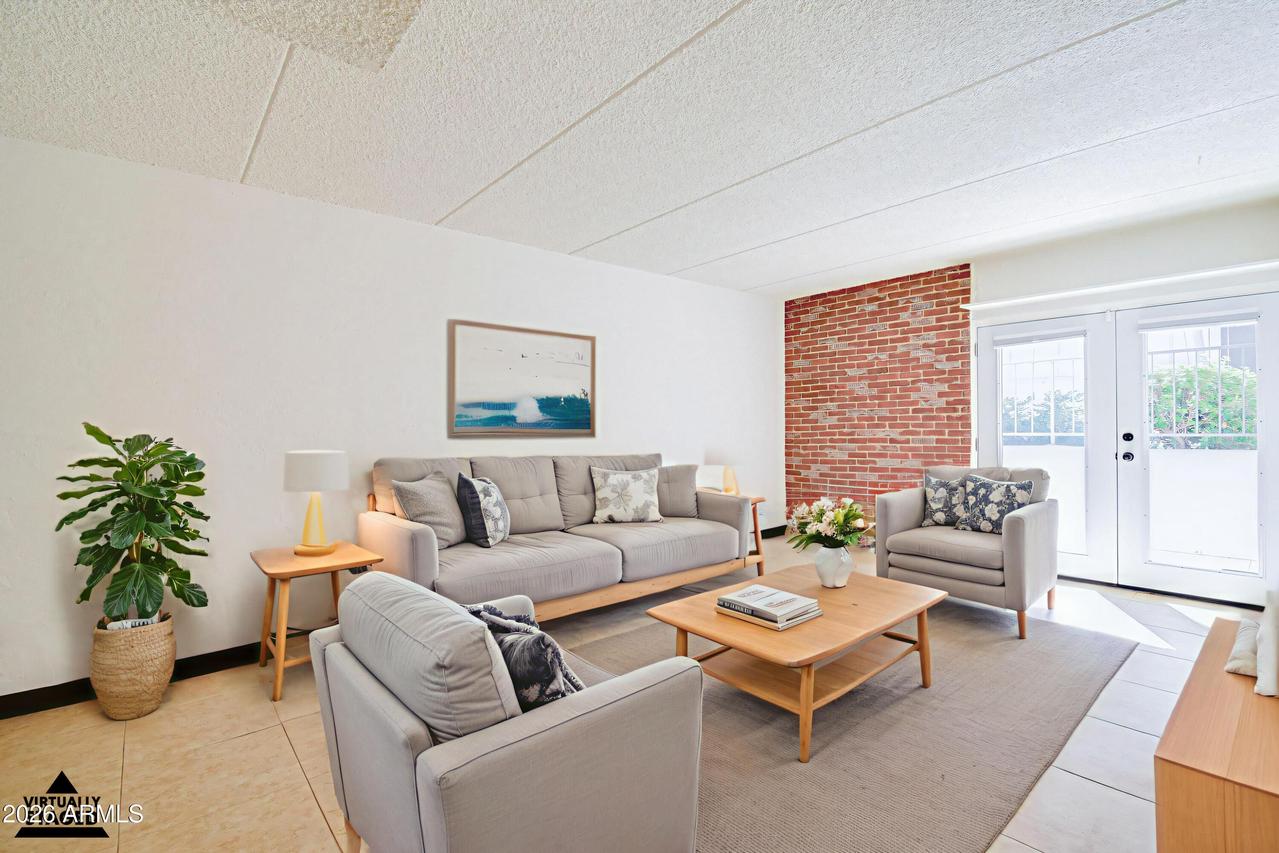 3416 N 44th St. #8, Phoenix, AZ 85018