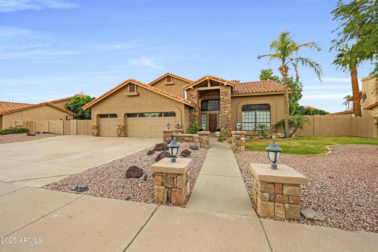 8938 S Forest Ave., Tempe, AZ 85284