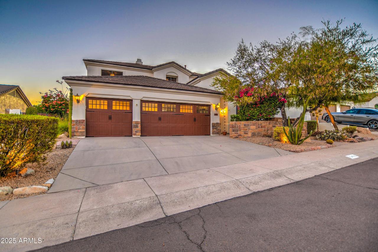 15426 S 4th Ave., Phoenix, AZ 85045