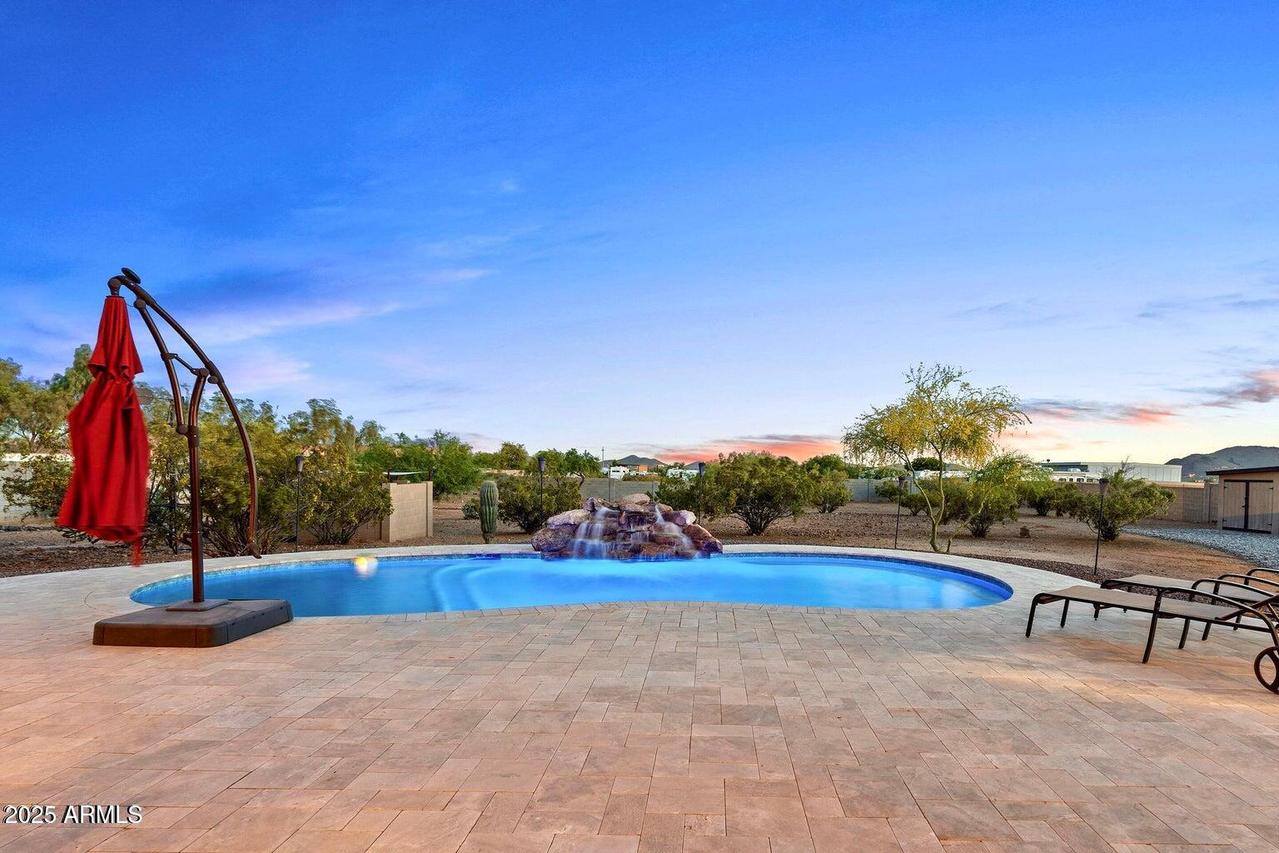 103 W Tanya Rd., Phoenix, AZ 85086