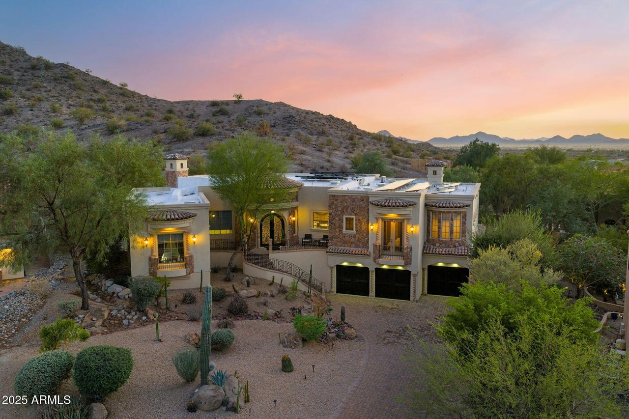 18425 W Santa Irene Dr., Goodyear, AZ 85338