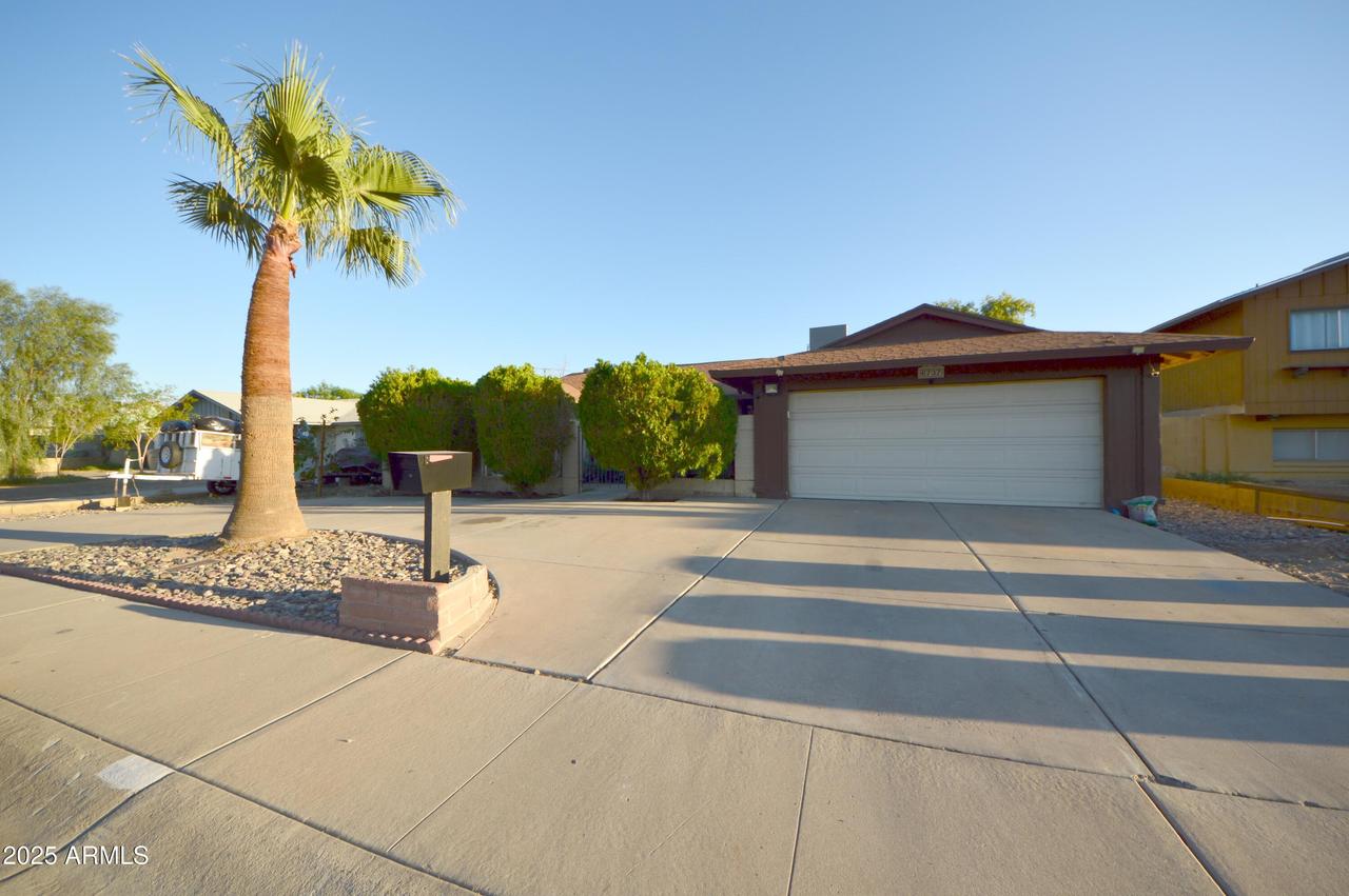 6737 W Oregon Ave., Glendale, AZ 85303
