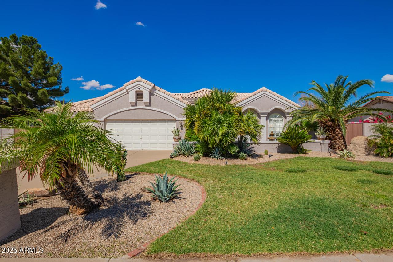 5542 W Alameda Rd., Glendale, AZ 85310