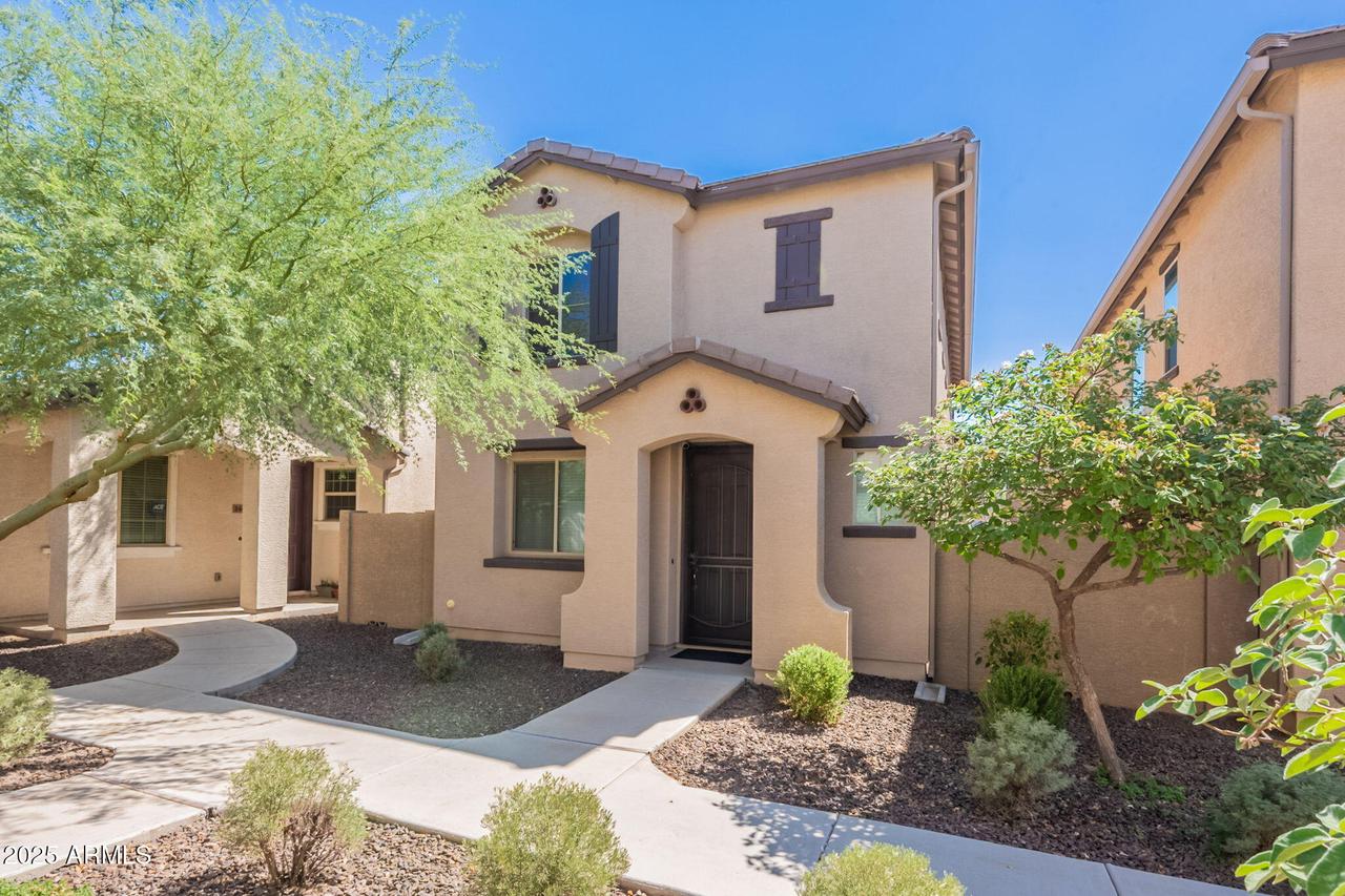 2437 N 73rd Dr., Phoenix, AZ 85035