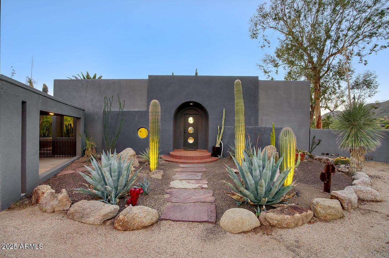 41472 N Deer Trail Rd., Cave Creek, AZ 85331