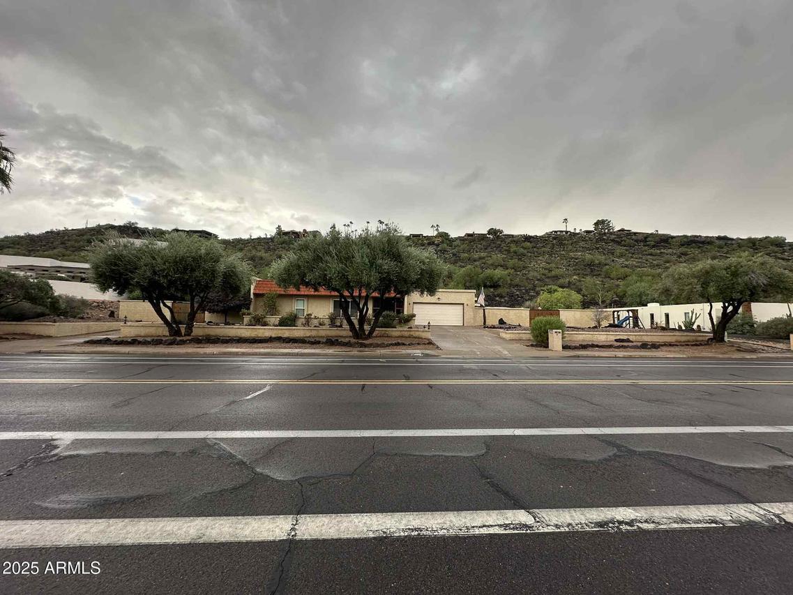14402 N Coral Gables Dr., Phoenix, AZ 85023