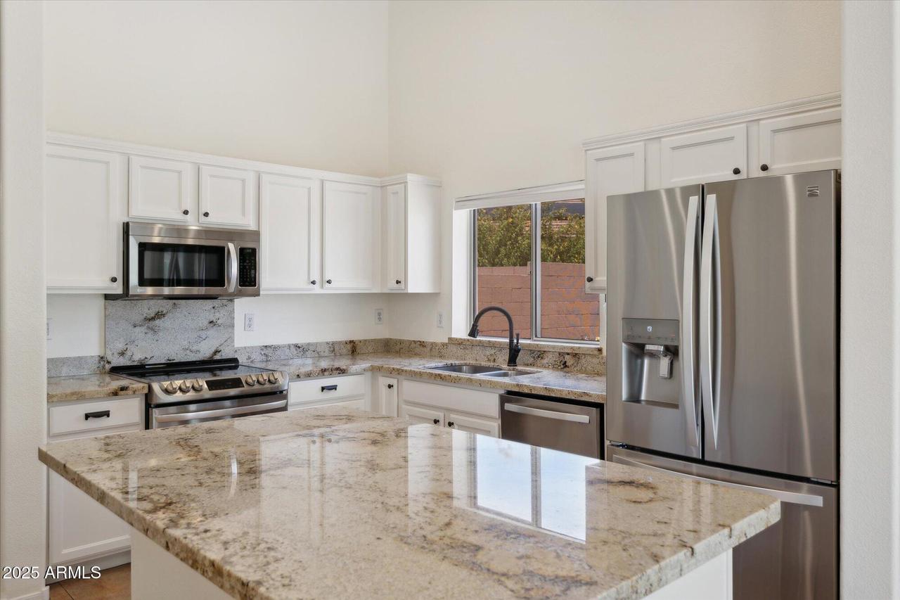 11105 W Ashley Chantil Dr., Surprise, AZ 85378