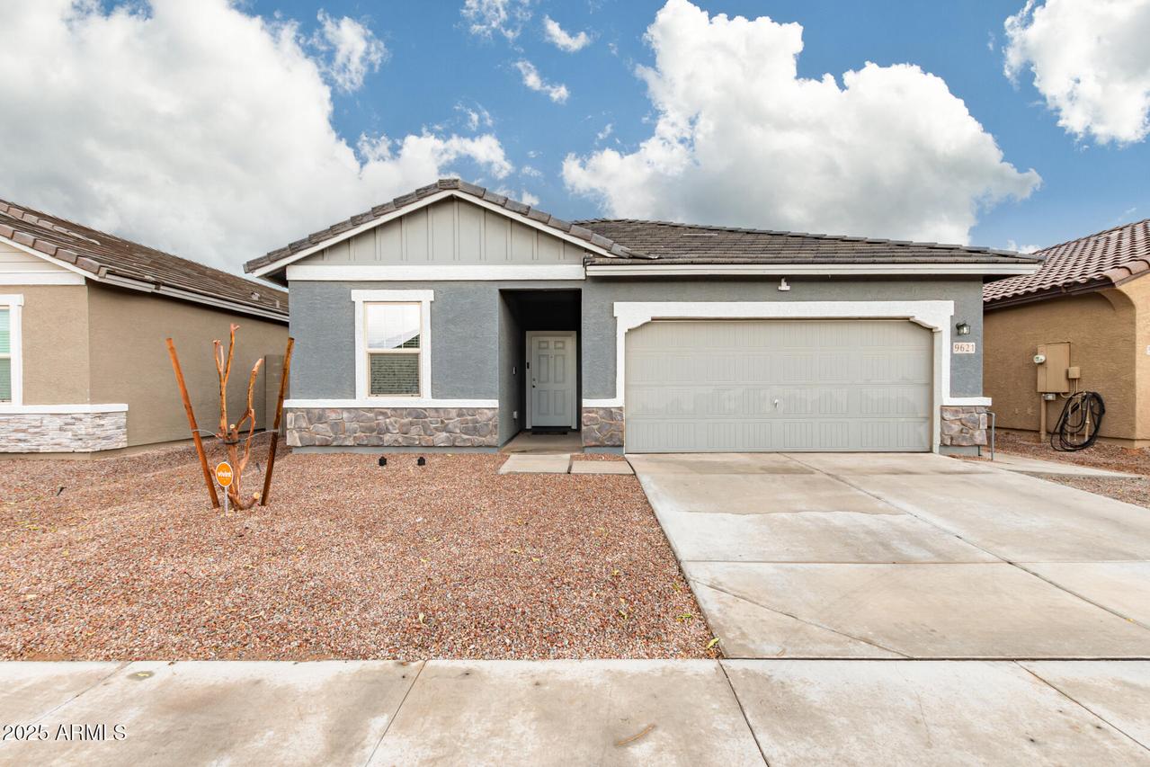 9621 W Agora Ln., Tolleson, AZ 85353