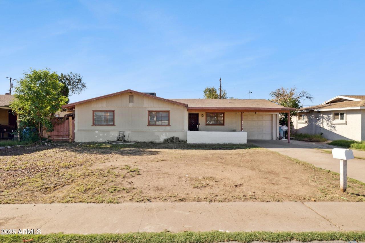 3343 W Palmaire Ave., Phoenix, AZ 85051