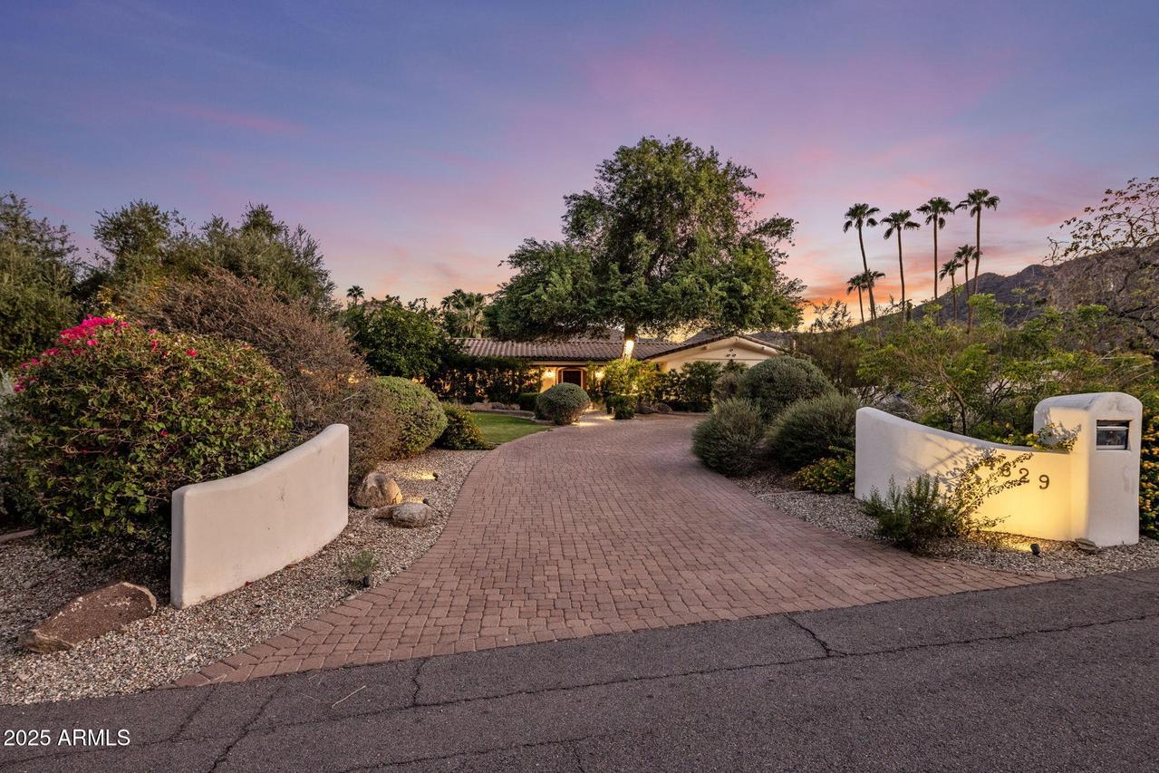4629 E Sunset Dr., Phoenix, AZ 85028