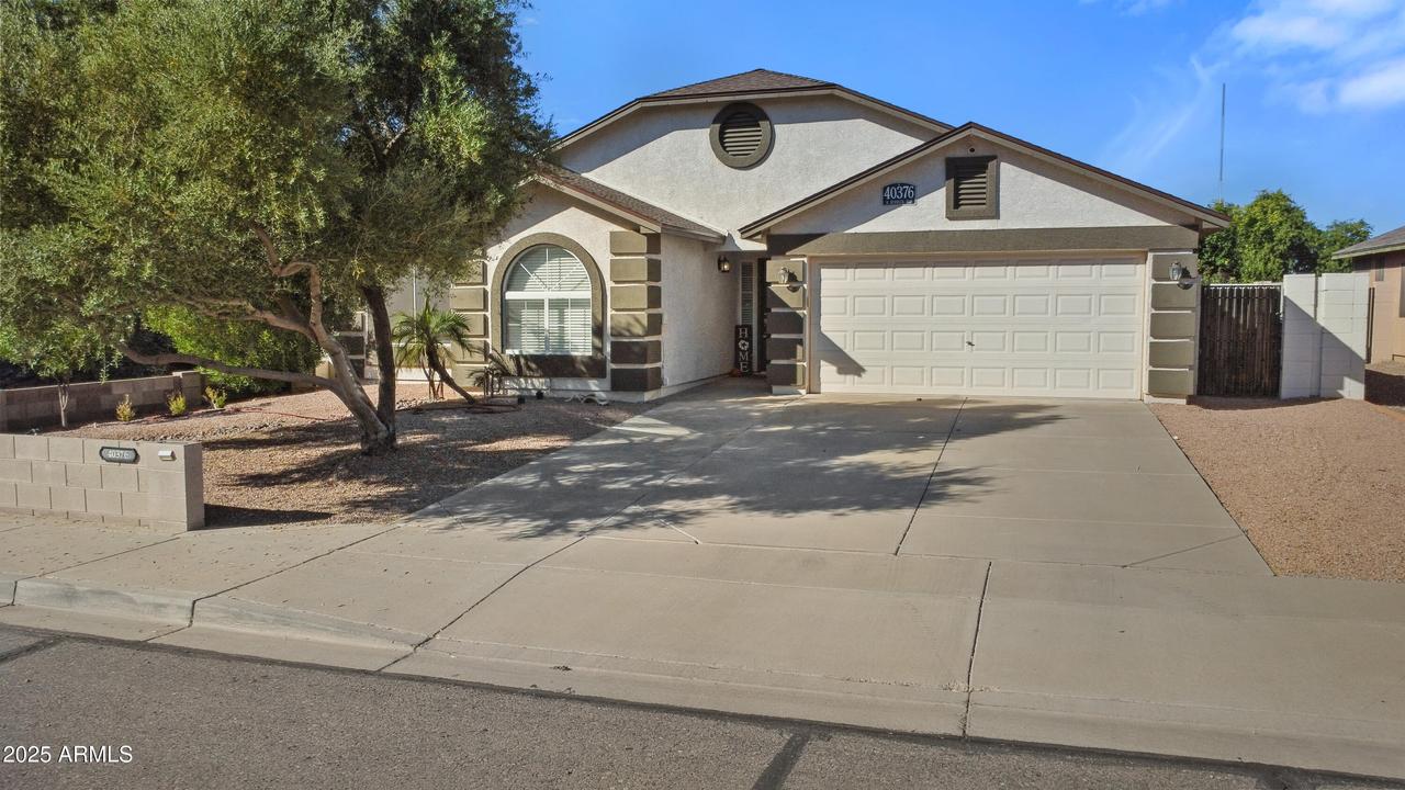 40376 N Burwick Way, San Tan Valley, AZ 85140