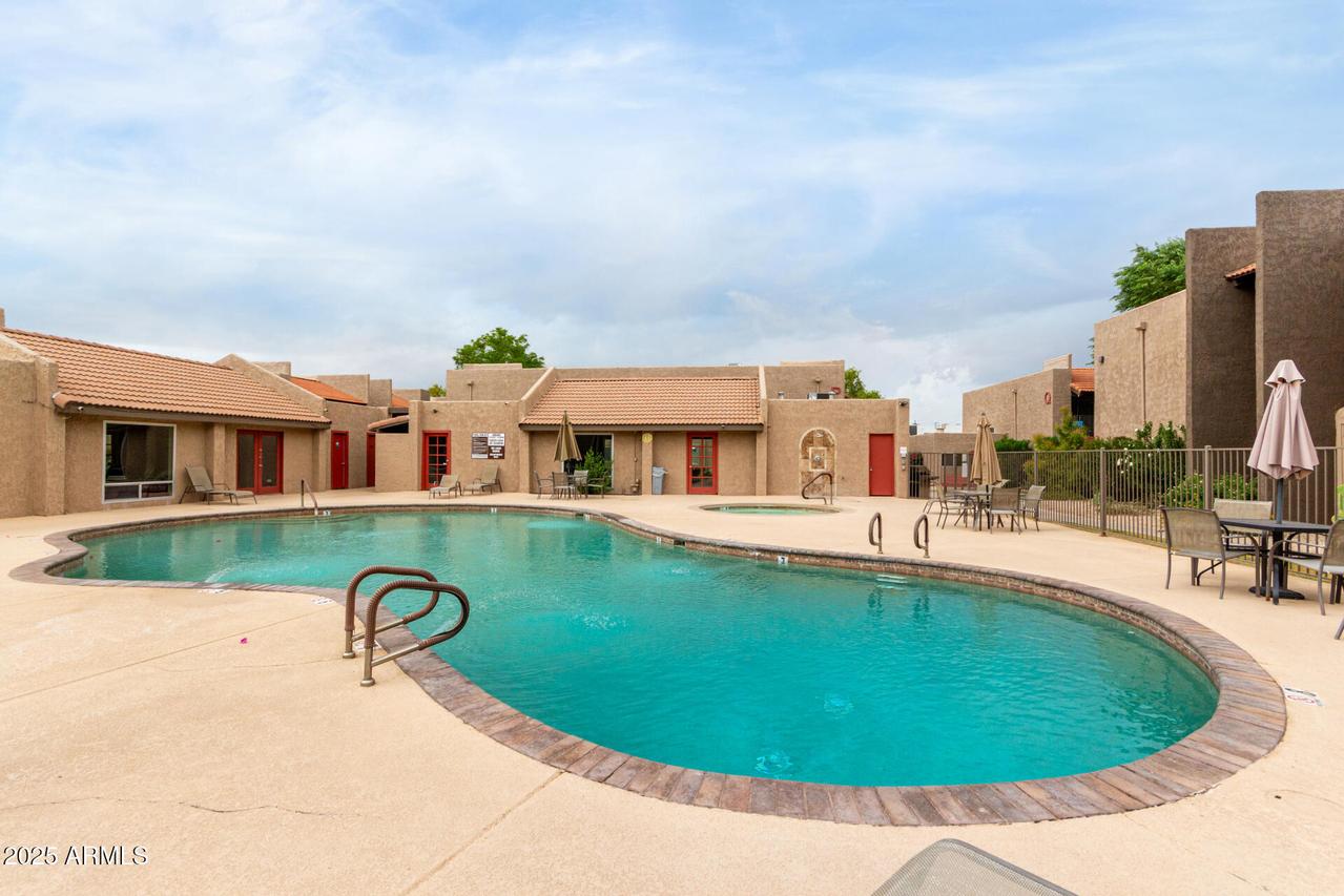 5525 E Thomas Rd. #C1, Phoenix, AZ 85018
