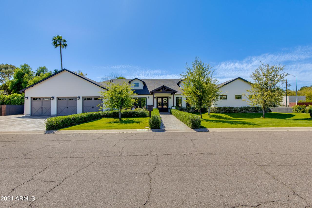 6850 N 2nd St., Phoenix, AZ 85012