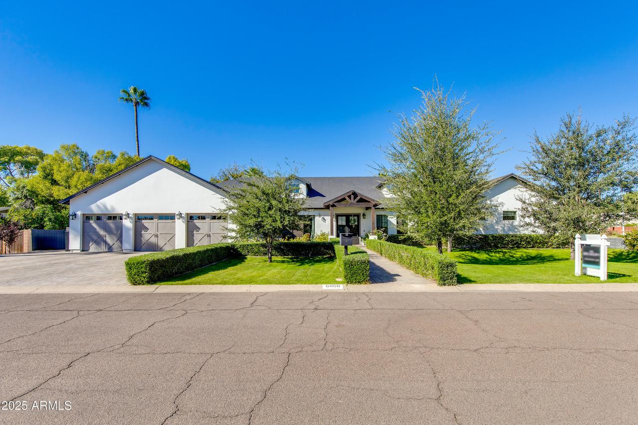 6850 N 2nd St., Phoenix, AZ 85012