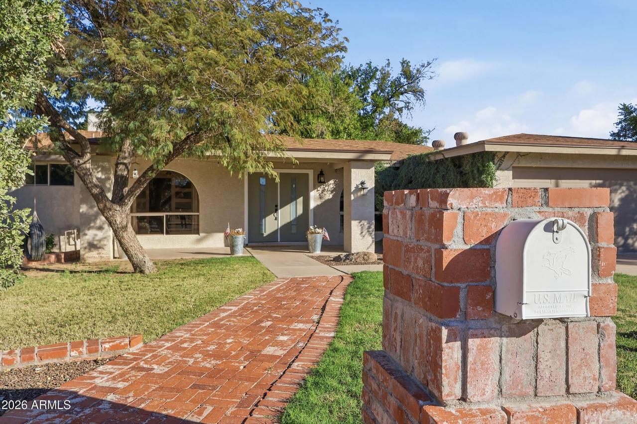 1745 N Ashbrook Cir., Mesa, AZ 85213