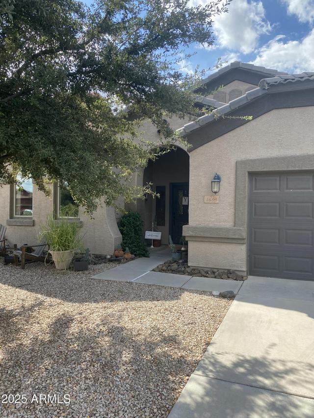 1653 W Green Tree Dr., San Tan Valley, AZ 85144