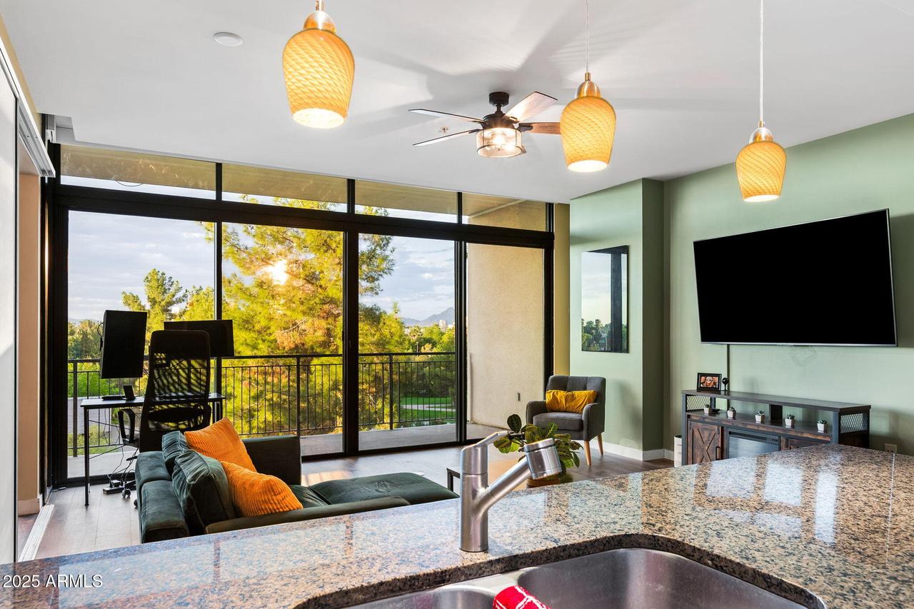 208 W Portland St. #360, Phoenix, AZ 85003