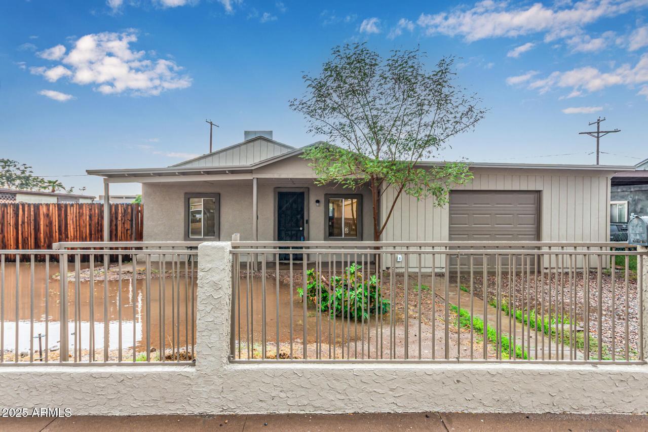 1642 N 38th Ave., Phoenix, AZ 85009