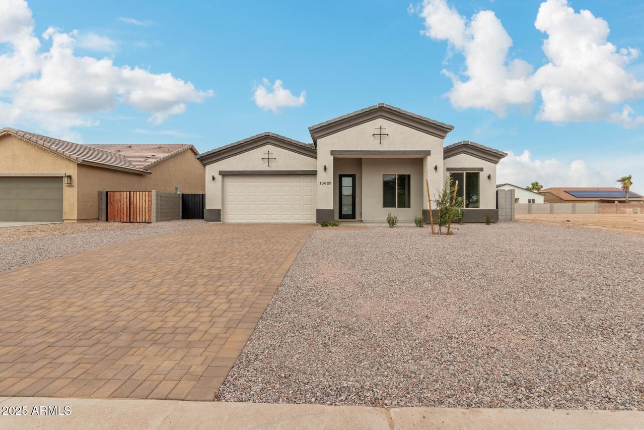 10620 W Monaco Blvd., Arizona City, AZ 85123