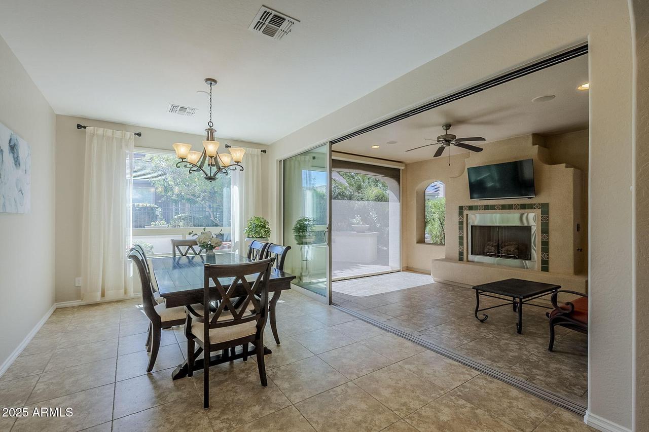 1609 E Hesperus Way, Queen Creek, AZ 85140