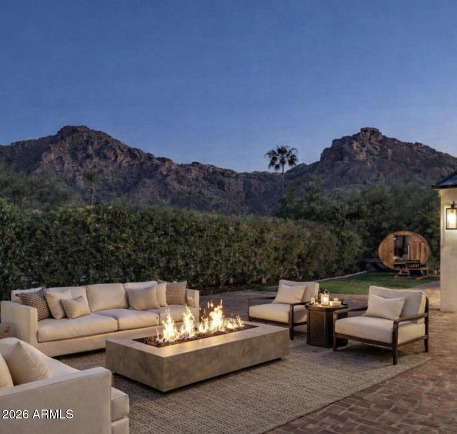 5525 E Lincoln Dr. #104, Paradise Valley, AZ 85253