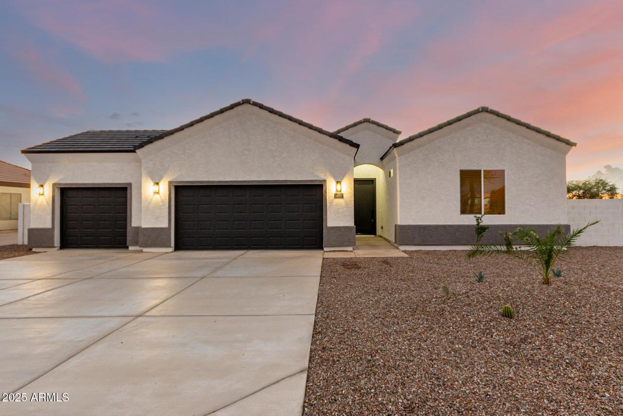 14910 S Country Club Dr., Arizona City, AZ 85123