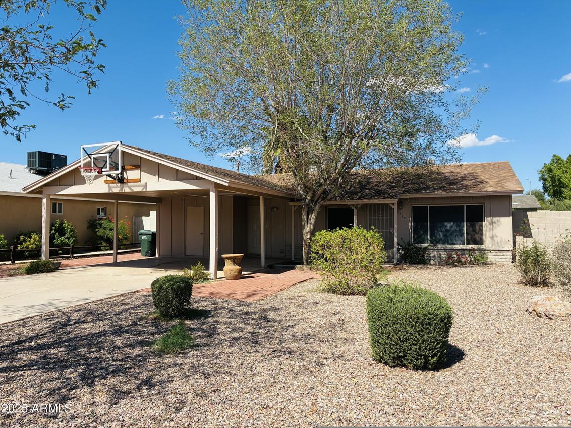 2518 E Louise Dr., Phoenix, AZ 85032