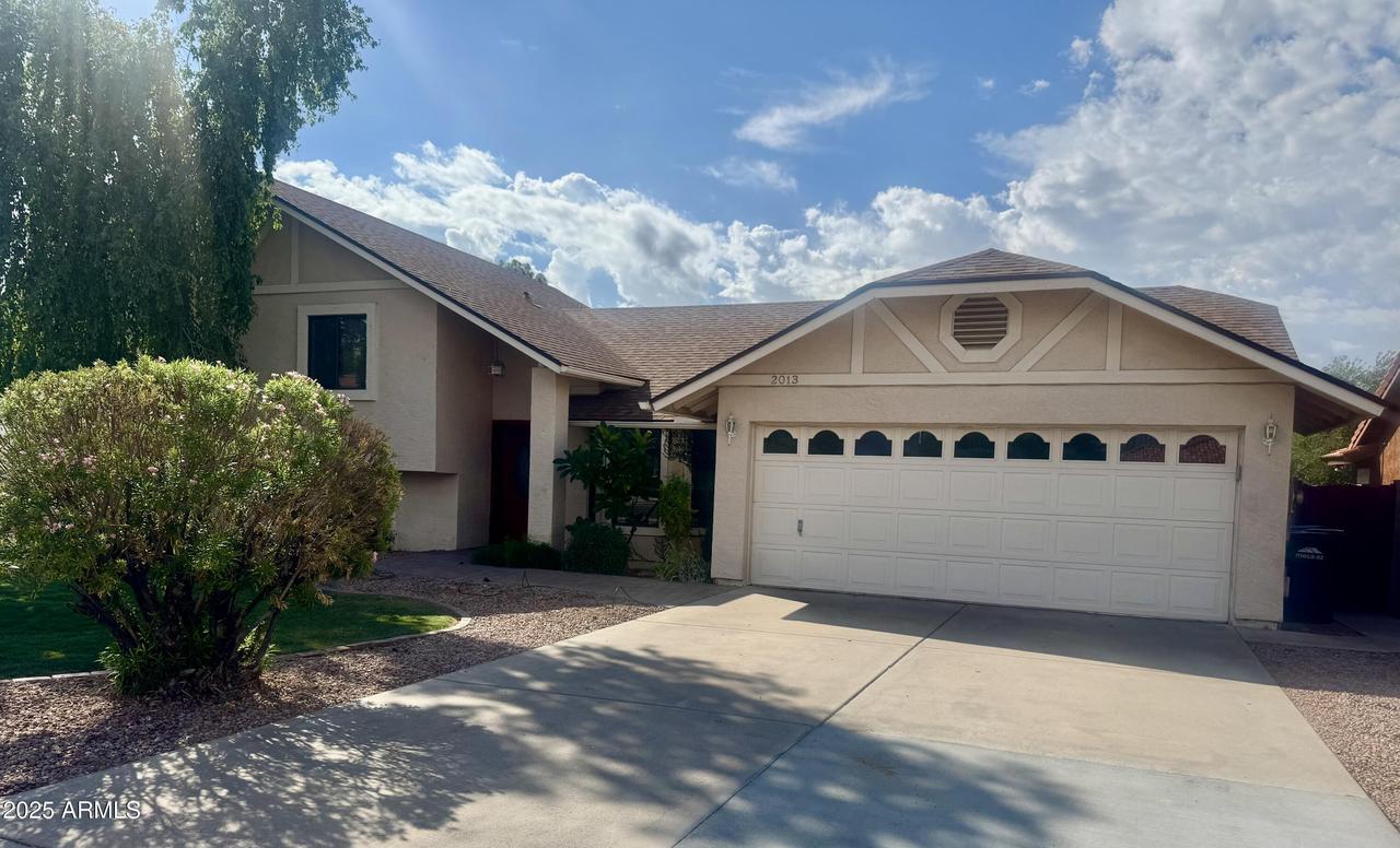 2013 E Lockwood St., Mesa, AZ 85213