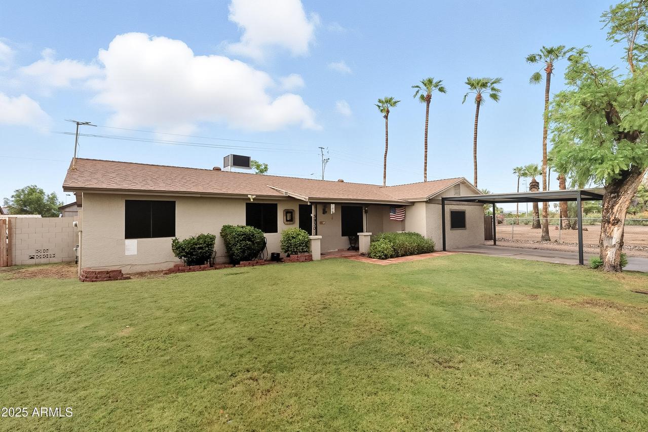 3930 W Desert Hills Dr., Phoenix, AZ 85029