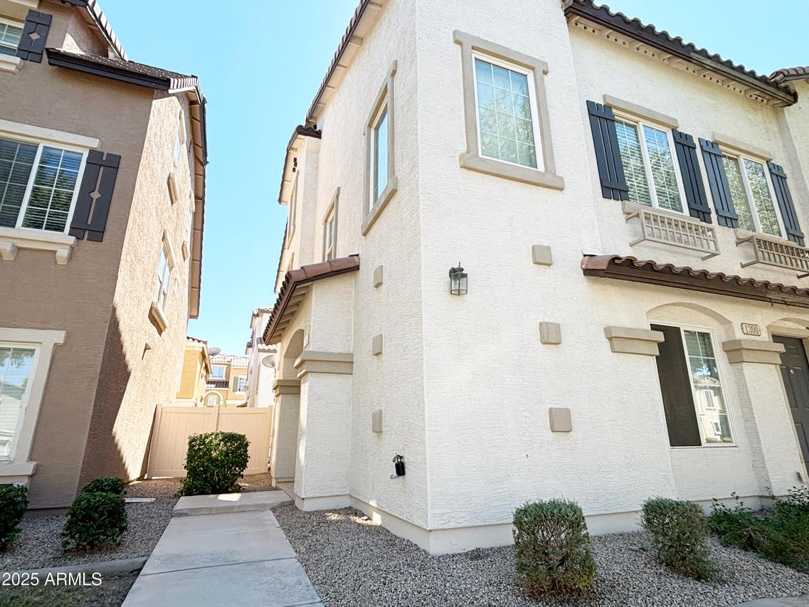 1298 S Owl Dr., Gilbert, AZ 85296