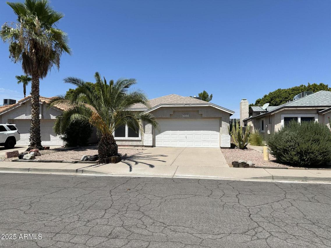 2634 N Saffron Cir., Mesa, AZ 85215