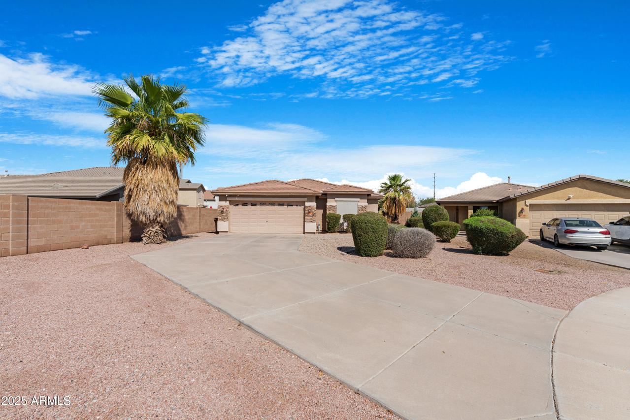35323 N Aubrac Cir., San Tan Valley, AZ 85143