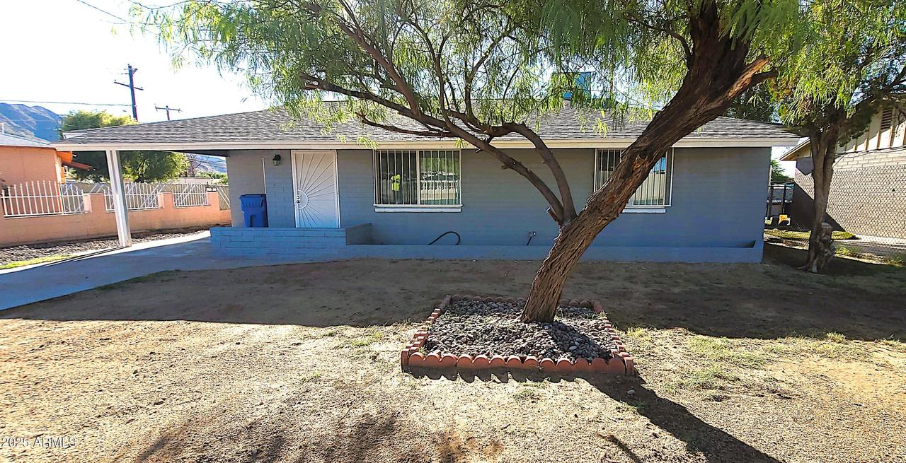 9448 S 10th Ave., Phoenix, AZ 85041