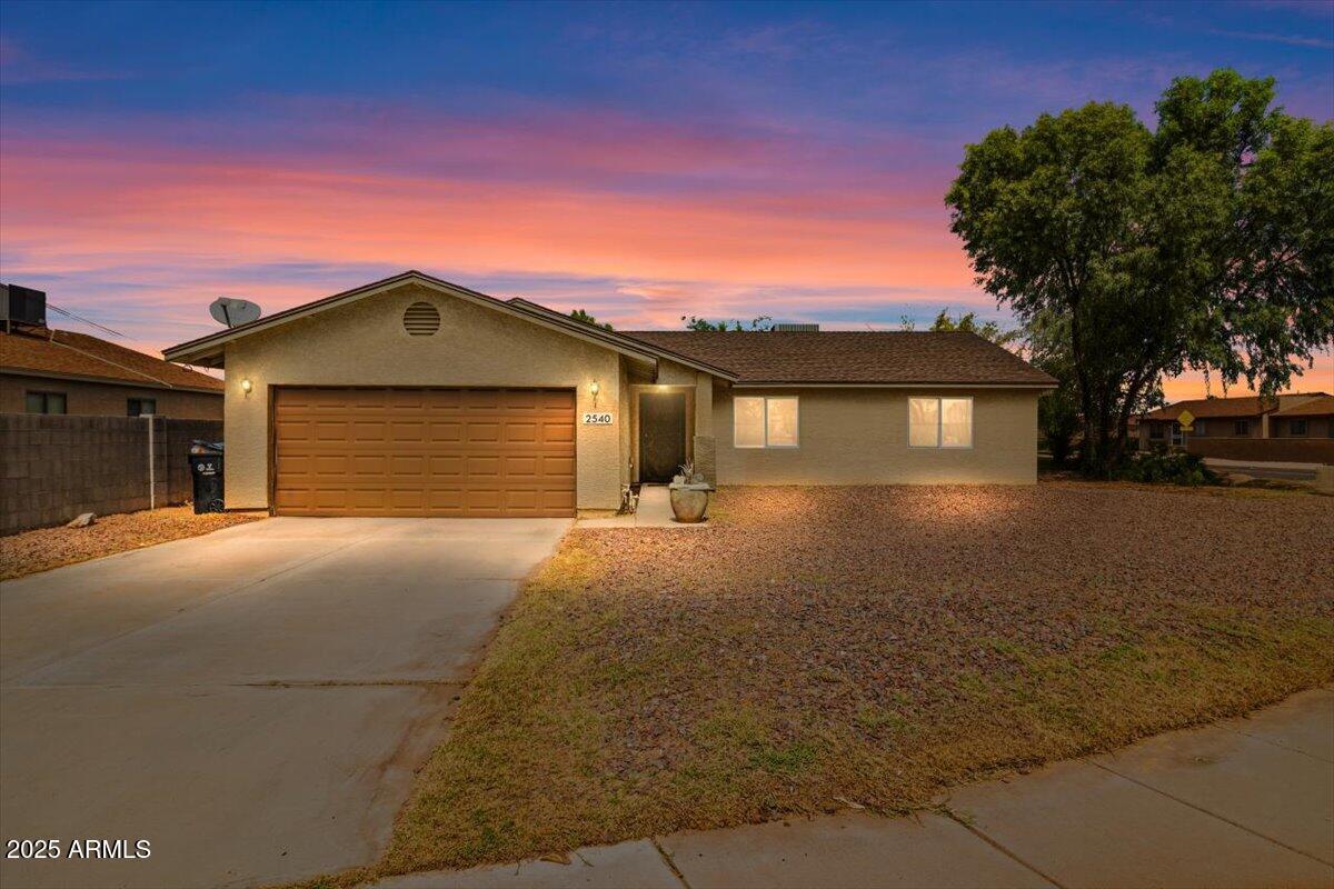 2540 E Mcarthur Dr., Tempe, AZ 85288