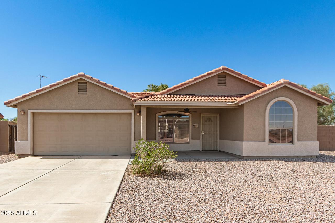 907 E Lincolnwood Cir., Casa Grande, AZ 85194