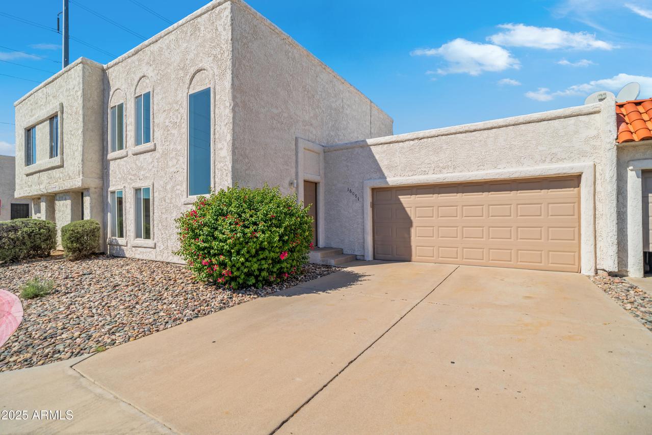 16061 N 26th Cir., Phoenix, AZ 85023