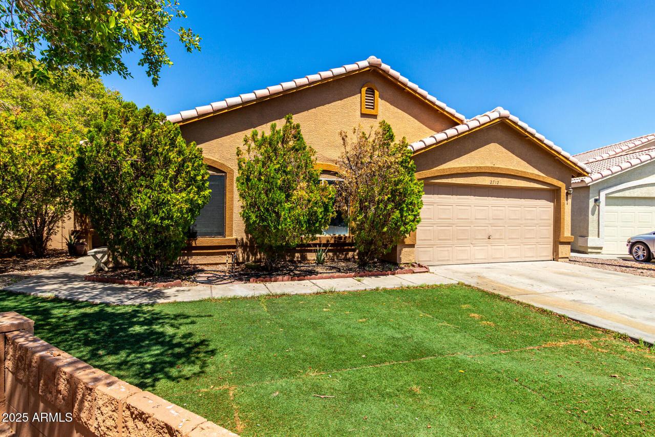 2712 N 90th Ln., Phoenix, AZ 85037