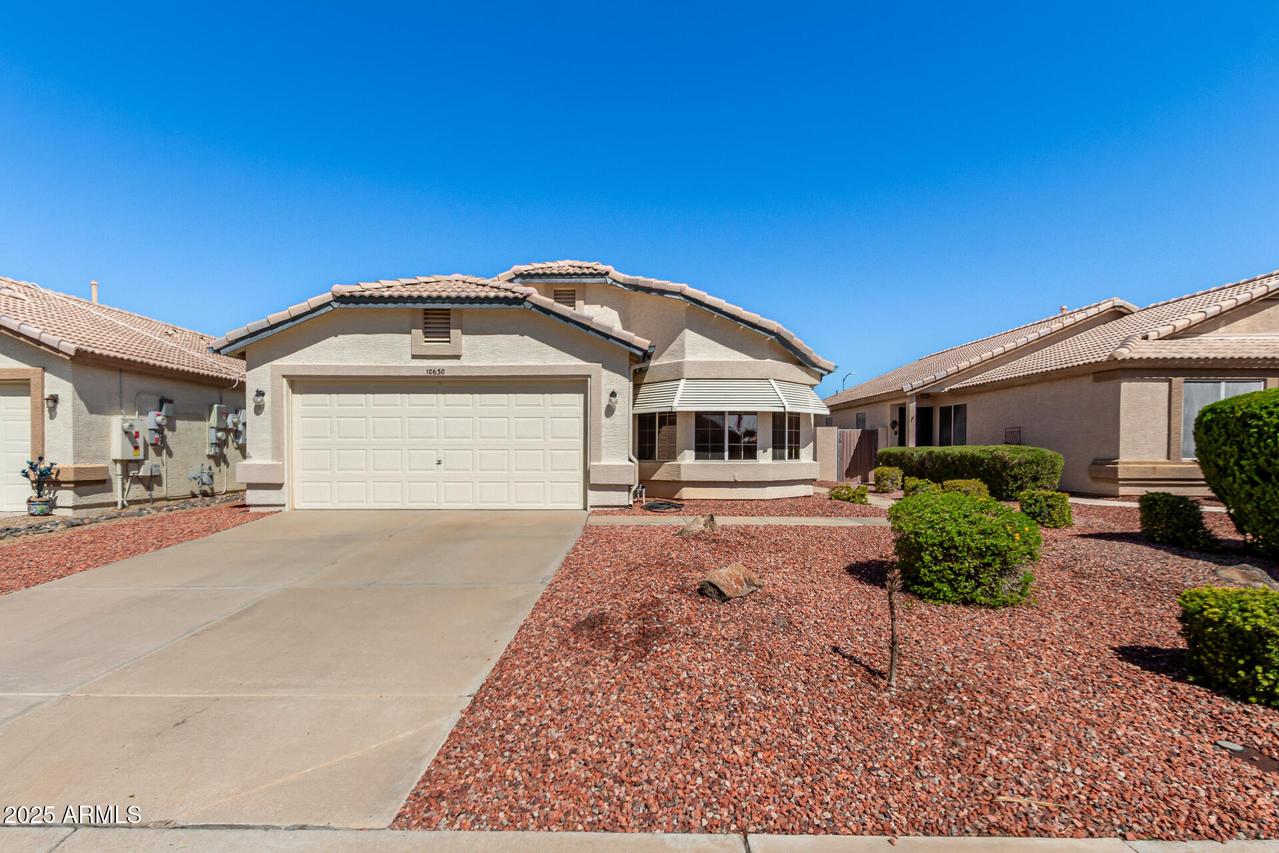 10630 W Mohawk Ln., Peoria, AZ 85382