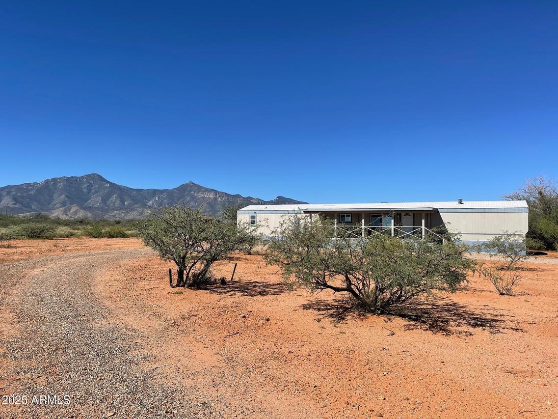 6612 S Natoma Tr., Hereford, AZ 85615