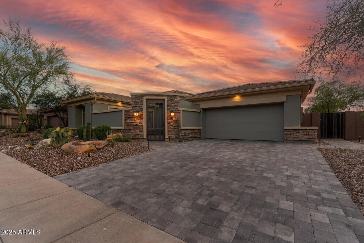 3045 W Feather Sound Dr., Phoenix, AZ 85086