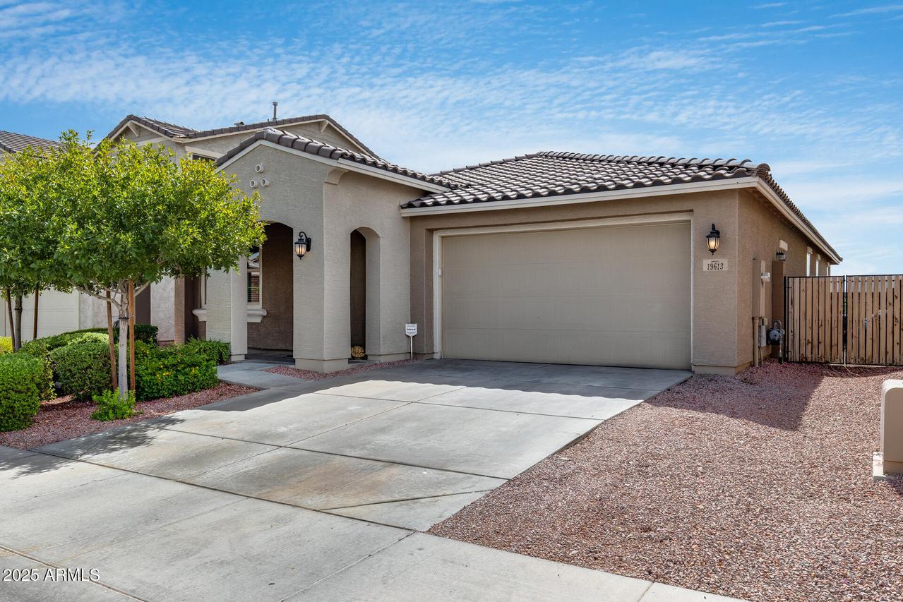 19613 W Pinchot Dr., Buckeye, AZ 85396