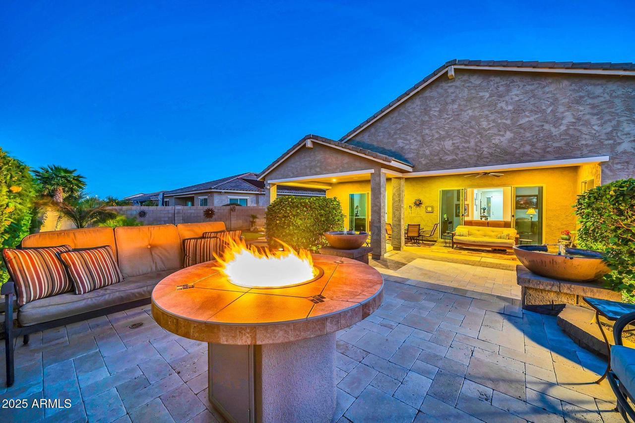 9364 W Cashman Dr., Peoria, AZ 85383