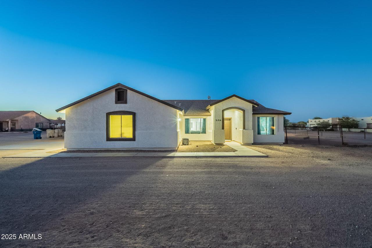 526 W Magma Rd., San Tan Valley, AZ 85143